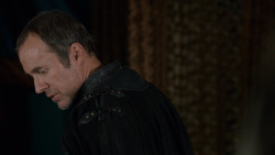 extant_GameOfThrones_2x05-TheGhostOfHarrenhal_1183