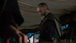 extant_GameOfThrones_2x05-TheGhostOfHarrenhal_1189