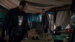 extant_GameOfThrones_2x05-TheGhostOfHarrenhal_1275