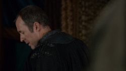 extant_GameOfThrones_2x05-TheGhostOfHarrenhal_1278