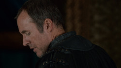 extant_GameOfThrones_2x05-TheGhostOfHarrenhal_1295