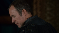 extant_GameOfThrones_2x05-TheGhostOfHarrenhal_1297