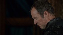 extant_GameOfThrones_2x05-TheGhostOfHarrenhal_1339