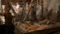 extant_GameOfThrones_2x05-TheGhostOfHarrenhal_1351