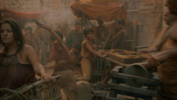 extant_GameOfThrones_2x05-TheGhostOfHarrenhal_1363