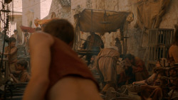extant_GameOfThrones_2x05-TheGhostOfHarrenhal_1378