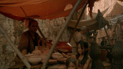 extant_GameOfThrones_2x05-TheGhostOfHarrenhal_1391