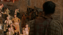 extant_GameOfThrones_2x05-TheGhostOfHarrenhal_1418
