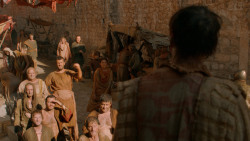 extant_GameOfThrones_2x05-TheGhostOfHarrenhal_1419