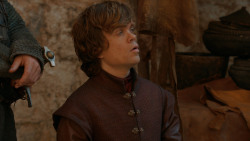extant_GameOfThrones_2x05-TheGhostOfHarrenhal_1439