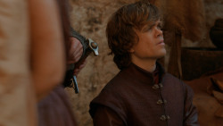 extant_GameOfThrones_2x05-TheGhostOfHarrenhal_1467
