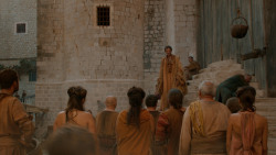 extant_GameOfThrones_2x05-TheGhostOfHarrenhal_1468