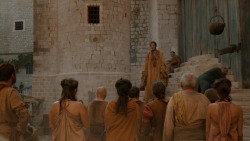 extant_GameOfThrones_2x05-TheGhostOfHarrenhal_1470