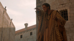 extant_GameOfThrones_2x05-TheGhostOfHarrenhal_1477