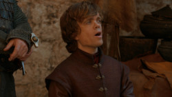 extant_GameOfThrones_2x05-TheGhostOfHarrenhal_1484