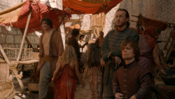 extant_GameOfThrones_2x05-TheGhostOfHarrenhal_1489