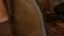extant_GameOfThrones_2x05-TheGhostOfHarrenhal_1491