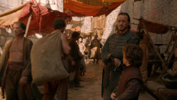 extant_GameOfThrones_2x05-TheGhostOfHarrenhal_1499