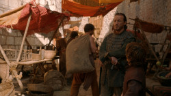 extant_GameOfThrones_2x05-TheGhostOfHarrenhal_1501