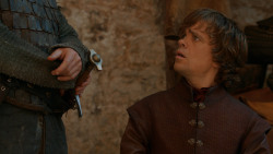 extant_GameOfThrones_2x05-TheGhostOfHarrenhal_1503