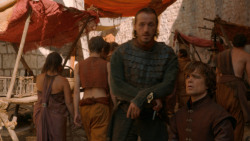 extant_GameOfThrones_2x05-TheGhostOfHarrenhal_1510