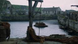 extant_GameOfThrones_2x05-TheGhostOfHarrenhal_1521