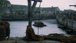 extant_GameOfThrones_2x05-TheGhostOfHarrenhal_1522