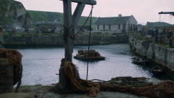 extant_GameOfThrones_2x05-TheGhostOfHarrenhal_1523