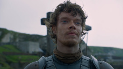 extant_GameOfThrones_2x05-TheGhostOfHarrenhal_1542
