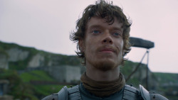 extant_GameOfThrones_2x05-TheGhostOfHarrenhal_1543