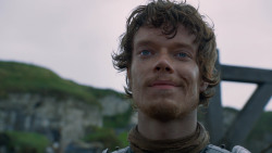 extant_GameOfThrones_2x05-TheGhostOfHarrenhal_1546