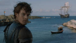 extant_GameOfThrones_2x05-TheGhostOfHarrenhal_1567