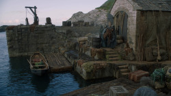 extant_GameOfThrones_2x05-TheGhostOfHarrenhal_1574