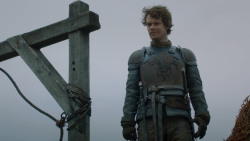 extant_GameOfThrones_2x05-TheGhostOfHarrenhal_1590
