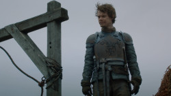 extant_GameOfThrones_2x05-TheGhostOfHarrenhal_1592
