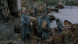 extant_GameOfThrones_2x05-TheGhostOfHarrenhal_1606