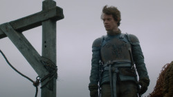 extant_GameOfThrones_2x05-TheGhostOfHarrenhal_1610