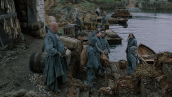 extant_GameOfThrones_2x05-TheGhostOfHarrenhal_1616