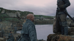 extant_GameOfThrones_2x05-TheGhostOfHarrenhal_1658