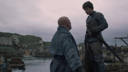 extant_GameOfThrones_2x05-TheGhostOfHarrenhal_1662