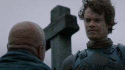 extant_GameOfThrones_2x05-TheGhostOfHarrenhal_1672
