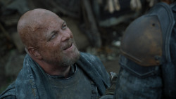 extant_GameOfThrones_2x05-TheGhostOfHarrenhal_1678