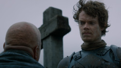 extant_GameOfThrones_2x05-TheGhostOfHarrenhal_1679