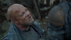 extant_GameOfThrones_2x05-TheGhostOfHarrenhal_1687