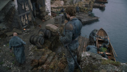 extant_GameOfThrones_2x05-TheGhostOfHarrenhal_1701