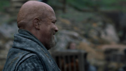 extant_GameOfThrones_2x05-TheGhostOfHarrenhal_1713