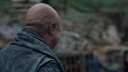 extant_GameOfThrones_2x05-TheGhostOfHarrenhal_1714