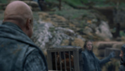 extant_GameOfThrones_2x05-TheGhostOfHarrenhal_1715