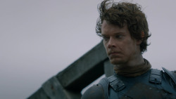 extant_GameOfThrones_2x05-TheGhostOfHarrenhal_1718