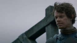 extant_GameOfThrones_2x05-TheGhostOfHarrenhal_1723
